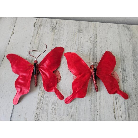 Katherine's collection gingham Valentine's butterfly clip ornament glitter heart - Picture 6 of 7